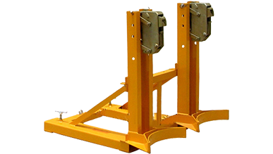 Double Parrot Beak Manufacturer & Suppliers in Ahmedabad, Gujarat, India | STACKER'S & MOVER'S Co. Ltd. double drum parrot beak attachment offers users with simple economic and reliable drum handling equipment.The quick adjustable head allows pickup of various drum heights. Standard heavy duty rubber belt bases support the lower side of the drum eliminating dents or cosmetic marring.Features :Grab, lift, move and stack drums without operator leaving driver's seat.Completely mechanical & automatic drum grab.No hydraulic or electrical connections required.Detachable package can easily save room.Call Us For More Information.