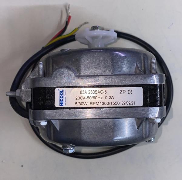 Q Motors are 4 pole Shaded Pole Motors.They have a very compact design and are available from 5 Watts to 34 Watts output. These Shaded Pole Motors are designed in a way such that an entire range of impellers i.e. 154mm to 300 mmwith different angles can be fitted to these Q motors of any wattage. Thus making the design of this Shaded Pole Motor very universal.The sturdy structure along with the high torque and low noise level make Hicool Q Motors laudable. Hicool provides various accessories for the Q motor like Aluminium/Plastic Blades of different diameters, Brackets, Wall Rings, Basket Grill, Ventury Frame etc