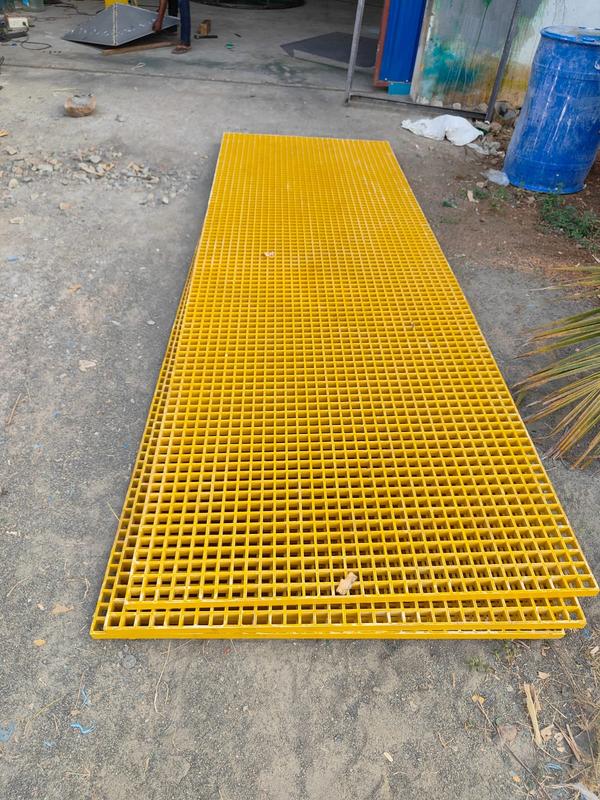 We specialize in manufacturing premium-quality FRP Gratings in Mettur, Tamil Nadu. Our tanks are engineered to meet the stringent requirements of industries handling sulfuric acid, ensuring safety, durability, and efficiency.