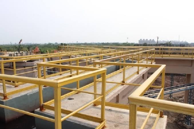 We specialize in manufacturing premium-quality FRP Handrails in Mettur, Tamil Nadu. Our tanks are engineered to meet the stringent requirements of industries handling sulfuric acid, ensuring safety, durability, and efficiency.