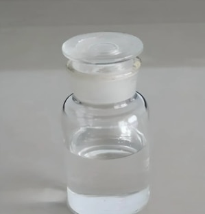 White Oil Liquid Paraffin Oil Panama Make, Used as a blending base for Pharmaceutical and Cosmetic Products such as creams, lotions, hair oils, petroleum jelly, ointments, laxatives etc. It also find application in many other industrial segments such as polystyrene manufacturing, food packaging industries, protective coatings for fruits and vegetables, food preservatives, veterinary preparations etc.