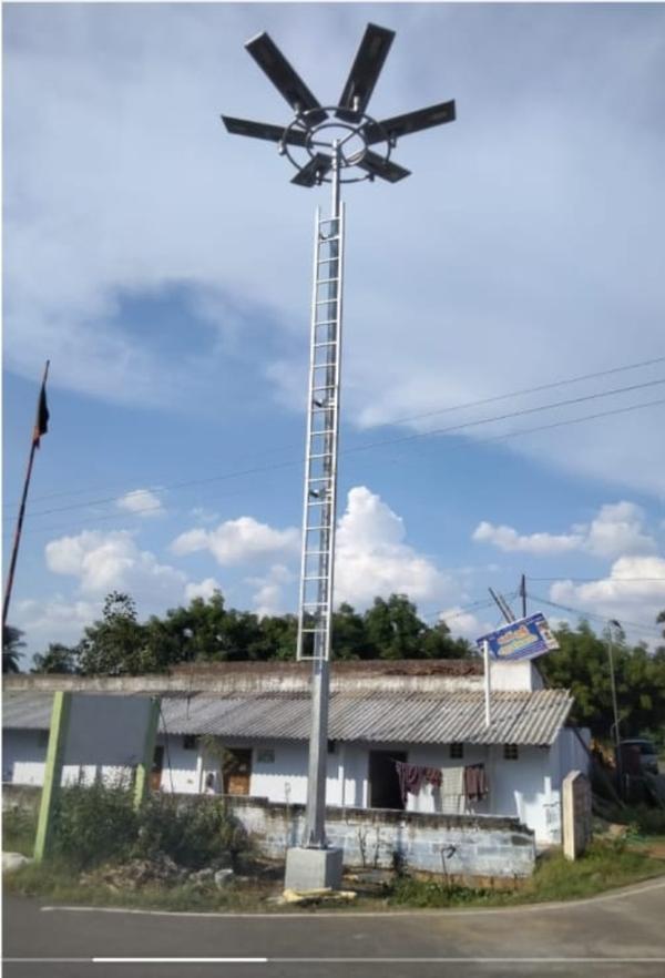 Solar high mast street lights are advanced outdoor lighting solutions designed for large areas. They operate entirely on solar power, reducing electricity costs and environmental impact. With high-lumen LED fixtures mounted on tall poles, they provide uniform and powerful illumination. These lights feature automatic operation, high-capacity batteries, and durable, weather-resistant construction. Ideal for highways, parking lots, stadiums, and public spaces, they ensure long-lasting and efficient lighting.
