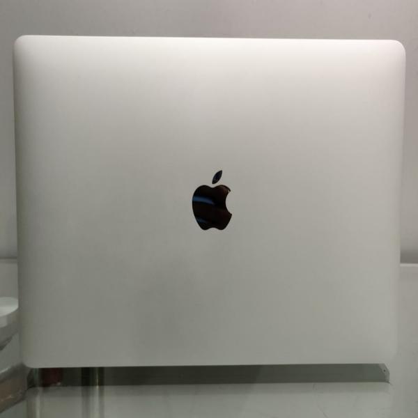 MACBOOK PRO TOUCHBAR I9 16GB RAM 1TB SSD 15.4