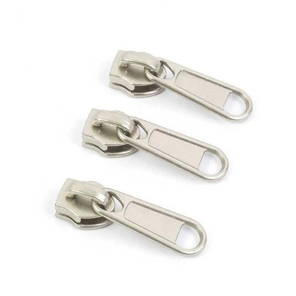 This design is available in 5 , 8 & 10 no available in Nickel (silver) , Black nickel , golden, mat black powder coating & can be easily customised in all wanted colours.
