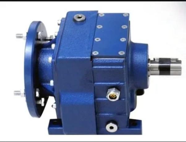 Motor Power 2HPOrientation HorizontalMounting FlangePhase ThreeMaterial Casting bodyType HelicalI Deal In New Only