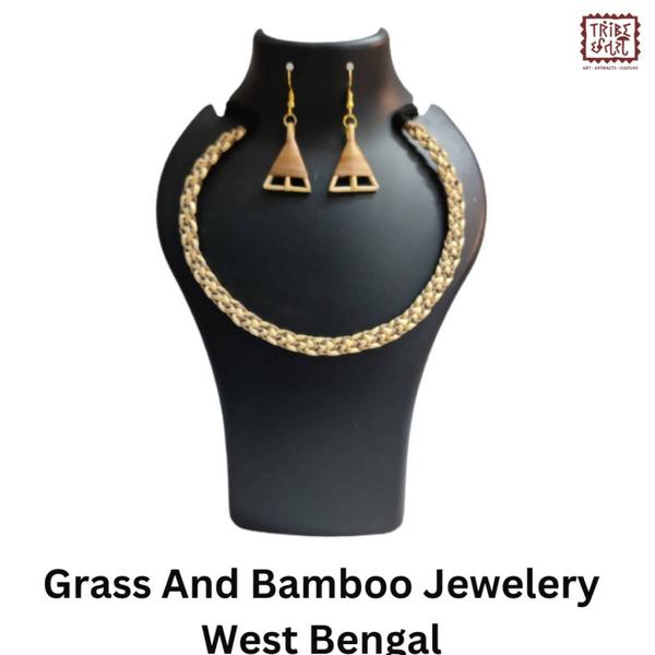 Go ethnic with this handmade bamboo tribal jewelry set created by West Bengal Santal tribal artisans. Jewelry crafted from bamboo and inspired by the adornments of Bengali tribal women from Birbhum district. This bamboo jewelry is globally valued and demanded for their stylish designs. Light, pretty, great for anytime wear