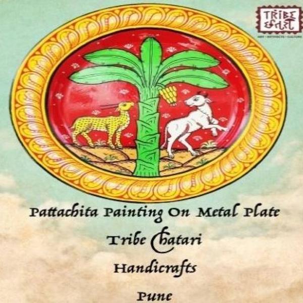 Beautifully hand-painted wall plate with traditional pattachitra art figures. Pattachitra is a celebrated art form of Odisha recognized for its elaborate depiction of mythological narratives and exceptionally intricate details. Add this masterpiece to elevate both contemporary and traditional style interiors. Comes with a sturdy hook for hanging purposes. Disclaimer: The item being handmade; the fine design, pattern and color tone of the product may vary slightly from that shown in the image.