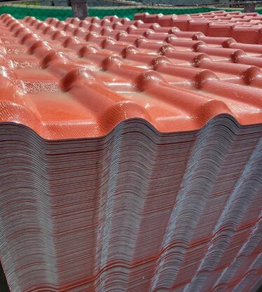 12 ft UPVC (Unplasticized Polyvinyl Chloride) white roofing sheets are a popular roofing material due to their durability, cost-effectiveness, and resistance to harsh weather conditions. These sheets are widely used in both residential and commercial buildings, particularly in areas requiring strong, long-lasting roofs.