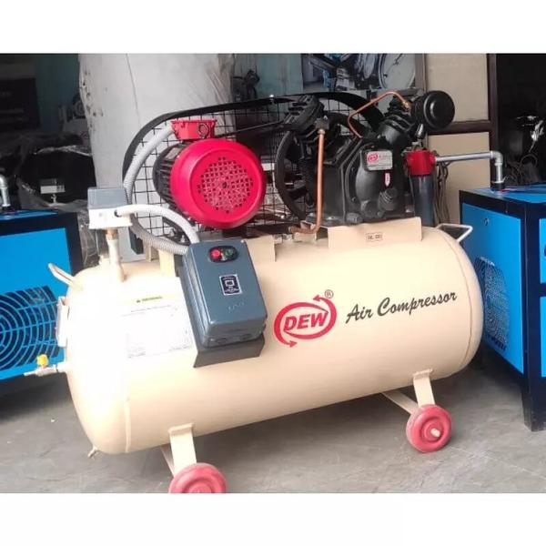 Model	D34Bore & Stroke	3’’ & 1.75’’ x 2.75’’Cylinder	DoubleRPM	750Flow Rate	9.79 CFMMax. Working Pressure	175 PSIG (12.3 KG/CM2)Motor Power Required	3 HPAir Receiver Tank Capacity (in Liter)	(150 )Power Source	AC Single/ Three PhaseCountry of Origin	Made in India