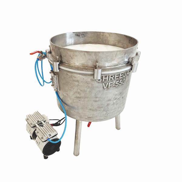 CAPICITY: 15-20 LTRMOTOR POWER : 550WATTPOWER CONSUMPTION : 1UNIT/2HRS MACHINE WORKKEEP WORKING: 12-15 HRS CONTINUSFILTER CLOTH: NYLON (DOUBLE CLOTH)