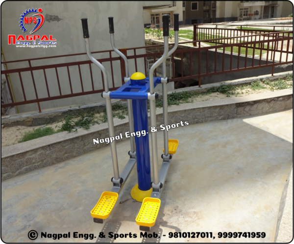 Size: 5.25' x 2' x 5.75' FtMain Pipe : 140mm OD Metal Pipe (3mm Thickness)Supporting Pipe : 48MM, 34MM OD Metal Pipe and 80x40, 40x40 Metal BoxFootrest : Rotomoulded /Metal