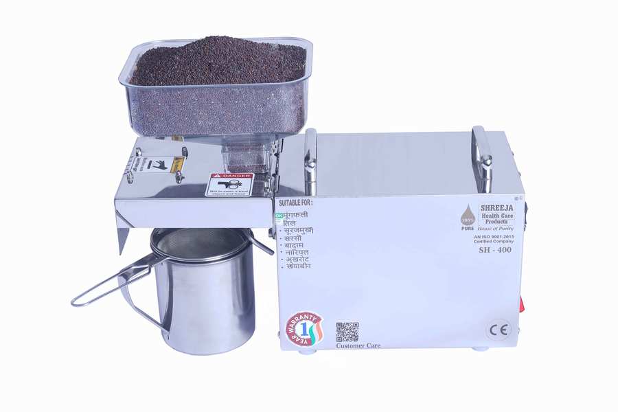 TYPE- COLD PRESS, INPUT VOLTAGE- 220-240 VOLT ACTOTAL POWER -400WATT MOTOR POWER- 0.25HPPOWER CONSUMPTION- 1UNIT/2.5HR MACHINE WORKCAPICITY- 2-5 KG/HR CONTINUES KEEP WORKING: 8-10 HRS CONTINUEWARRANTY-1 YEAR MOTOR