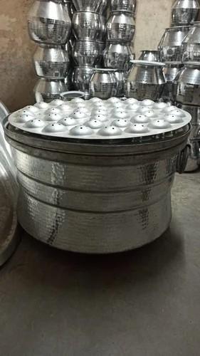 Sri Nataraja Metals, Madurai, offers a high-quality Aluminium Idli Maker, designed for durability, efficiency, and hassle-free cooking. Made from premium-grade Aluminium, it ensures even heat distribution for soft and fluffy idlis. Perfect for homes, hotels, and restaurants, our Aluminium Idli Maker is easy to use and clean. Explore our wide range of Kitchenware, Cookware, and Utility Products at the best prices. Shop now for superior quality and craftsmanship!Product Details:Capacity: 200Type: ManualMaterial: AluminiumNumber Of Plates: 4 PlatesUsage/Application: Home& HotelColor Silver