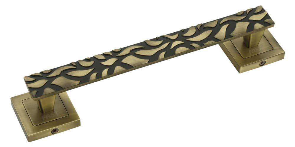 About this itemThese main door handle work of art, piece of door furniture, or door handles add buauty your door decor.Door Pull Handle Finish - brass antique Colour Match - gold, brown, black, yellowA door handles used for opening and closing door or pull & push doors.its fit all type of home, office, restaurant doors.Main Door Handle Size - Total Length 236mm, 10inchPack of 1pcs main door handles with screwsDoor Handle Material - stainless steel and zinc metal
