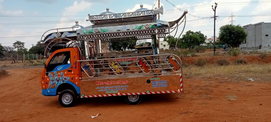 SorgarathamThis Sorgaratham is our another one of the Model . This Sorgaratham fabricated fully in Gold Stainless Sheet & Stainless Steel pipes Mixing. This Sorgaratham model top design Umbrella Design Model. Platform we use aluminum Checked sheets. We delivered the Sorgaratham with audio set, Multi Color LED Lights, Painting & Stickering.(As per choice)