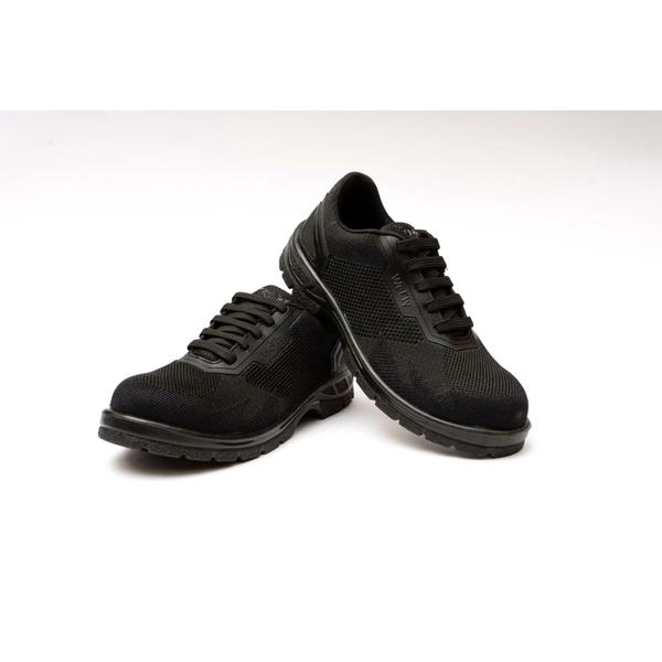 HILLSON MAKE SPORTS SAFETY SHOES, MODEL WE FLY 1, COLOUR- BLACK, UPPER- FABRIC, SOLE- SINGLE DENSITY PU, WITH STEEL TOE, ISI MARKED.