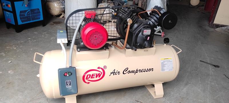 Model  -  D42Bore & Stroke   :  4’’ & 2.5’’ x 2.75’’Cylinder   :  DoubleRPM  :  866Flow Rate  :  17.32 CFM Max. Working Pressure   : 175 PSIG (12.3 KG/CM2) Motor Power Required   : 5 HP Air Receiver Tank Capacity (in Liter)   : (250)Power Source  : Three PhaseCountry of Origin  : Made in India