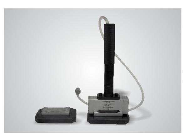 These air calipers are used to measure outer diameter of rigidly held jobs viz cylindrical ground jobs, crankshaft grinding, Rest pads made out of tungsten carbide enhance life. Special jetted air snap to check 'crowning effect' on crankshaft dia can be manufactured.Master Metrology Pvt Ltd is one of the leading and best Air Snap Gauge/ Air Caliper manufacturer in Pune, Maharashtra and provides a quality service all over the India 