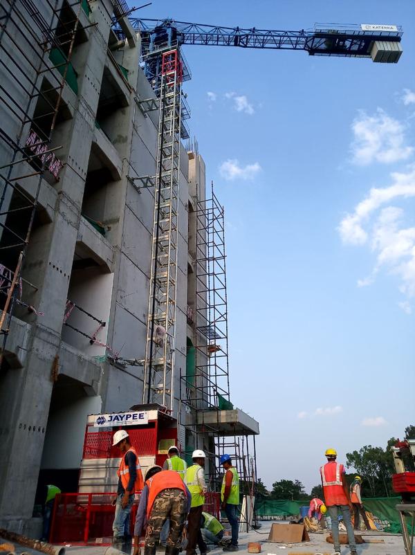 Passenger Cum Material Hoist JCH - 100 - Jaypee Make, Single Cage, 1 Ton Capacity, 30 Mtr Height.We are Suppy in Coimbatore and All Over Tamilnadu,Karnataka,Kerala.