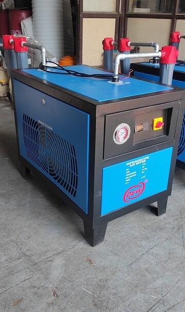 DEW 60 CFM Refrigerated Air DryerCFM 60 MaxWorking Pressure 16 Kg/Cm2Connected Load 0.45 KwRefrigerant Gas R-134aCompressor Emersion CoplandPressure Due Point +2 – 40C MaxInlet Temp. 45 C