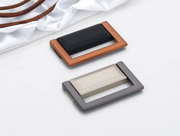 This image features sleek, modern flush pull handles, crafted with a premium PVD (Physical Vapor Deposition) finish for exceptional durability and a smooth, flawless surface. Designed to withstand daily wear and tear, these handles come with a reassuring 3-year warranty, offering long-lasting quality you can trust. Their elegant, minimalist design makes them perfect for new homes, adding a touch of sophistication to doors, cabinets, or furniture. The combination of robust construction and stylish appearance ensures these handles are both functional and visually appealing for contemporary living spaces.