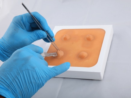 This single strainer is for practicing incision and drainage techniques for abscess and enucleation of sebaceous cysts. The lifelike material realistically represents the cysts and abscesses. The pad has 2 cysts and 2 abscesses. The product is for one-time use and has to be discarded after the practice.size 16x 16 cm, light weight, portable.2 distinct cysts and 2 variable  abscess pockets.Life-Like human tissue.Fibrous layer between skin and cyst wall.