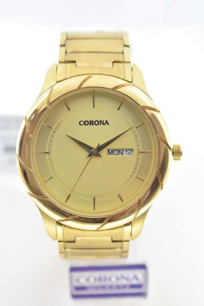 This stylish and elegant watch is the perfect accessory for any man. The gold plating makes it stand out and also makes it look more expensive than it is. It features a large face and a smooth gold-colored band.