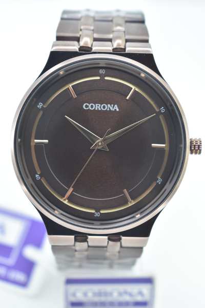 Introducing our Brown Plated Men's Wrist Watch, a harmonious blend of classic charm and modern style. The rich brown-plated case exudes a sense of rugged elegance, making a statement that's both versatile and refined. Elevate your look with this exceptional timepiece, where traditional design meets contemporary aesthetics, resulting in a watch that's perfect for any occasion.