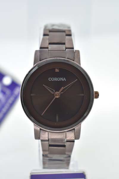 Presenting our Brown Plated Women's Wrist Watch, a harmonious blend of classic charm and modern style. The rich brown-plated case exudes a sense of timeless elegance, making a statement that's both versatile and refined. Elevate your look with this exceptional timepiece, where traditional design meets contemporary aesthetics, resulting in a watch that's perfect for adding a touch of sophistication to any ensemble.