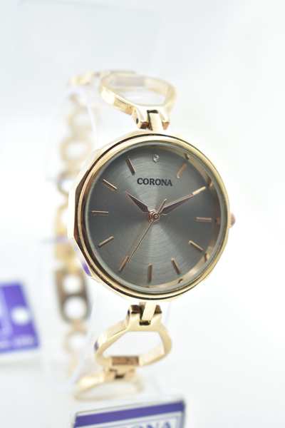 Introducing our Rose Gold Plated Women's Wrist Watch, an embodiment of elegance and allure. The rosegold-plated case exudes a timeless charm, making a statement of refined femininity. Elevate your style with this exceptional timepiece, where sophistication and grace harmonize to create a watch that's both stunning and captivating.