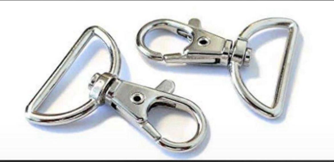 metal dog hooks is used in bag colour:- antique (brown), golden, silver , black