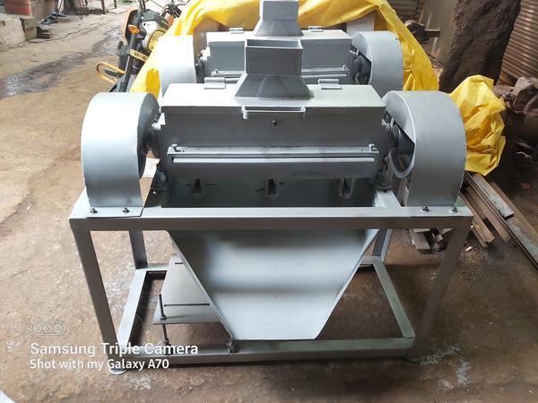 We bring forth vast industrial experience and expertise in this business, involved in offering a high-quality range of Supari Cutter Machine.