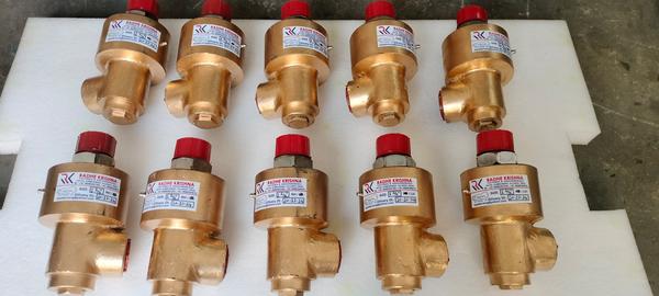 Roto seal coupling Manufacturers in AhmedabadWe are also supply in Andhra Pradesh, Arunachal Pradesh, Assam, Bihar, Chhattisgarh, Goa, Gujarat, Haryana, Himachal Pradesh, Jharkhand, Karnataka, Kerala, Madhya Pradesh, Maharashtra, Manipur, Meghalaya, Mizoram, Nagaland, Odisha, Punjab, Rajasthan, Sikkim, Tamil Nadu, Telangana, Tripura, Uttar Pradesh, Uttarakhand, and West BengalUsage/Application	Gas PipeColor	SilverSize	AllBrand	R KThread Size	As per requirementPackaging Type	BOXCountry of Origin	Made in IndiaWe Radhe Krishna Pattern amp Engineering are the leading manufacturer of a commendable and premium quality array of Heavy Duty Web Guide Tracking Frame Web Guide Process Rotary Joint Syphon Elbow Roto Seal Carbon Rings etc Incepted in the year 2001 we are a Partnership company that is situated at Ahmedabad Gujarat India and instrumental in manufacturing a high quality range of products in varied specifications