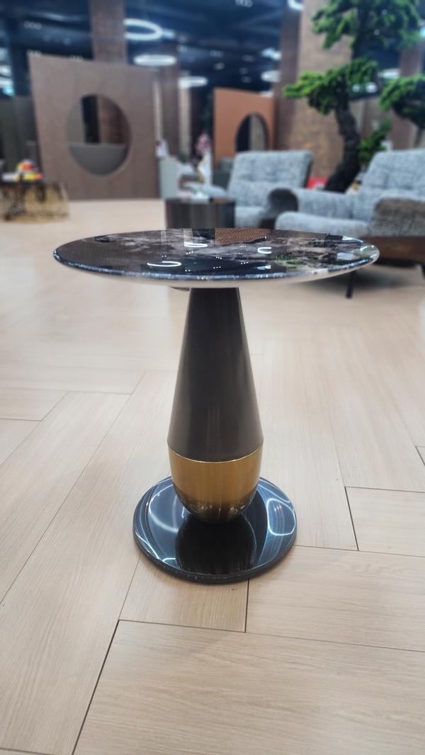 Name: Coffee Table Size: -Material: Steel + ironProduct :