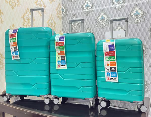 This design hard luggage is available in 9 colours
