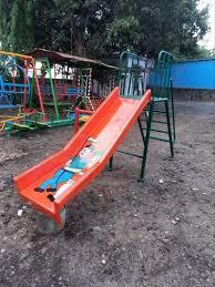 6 Feet Slides