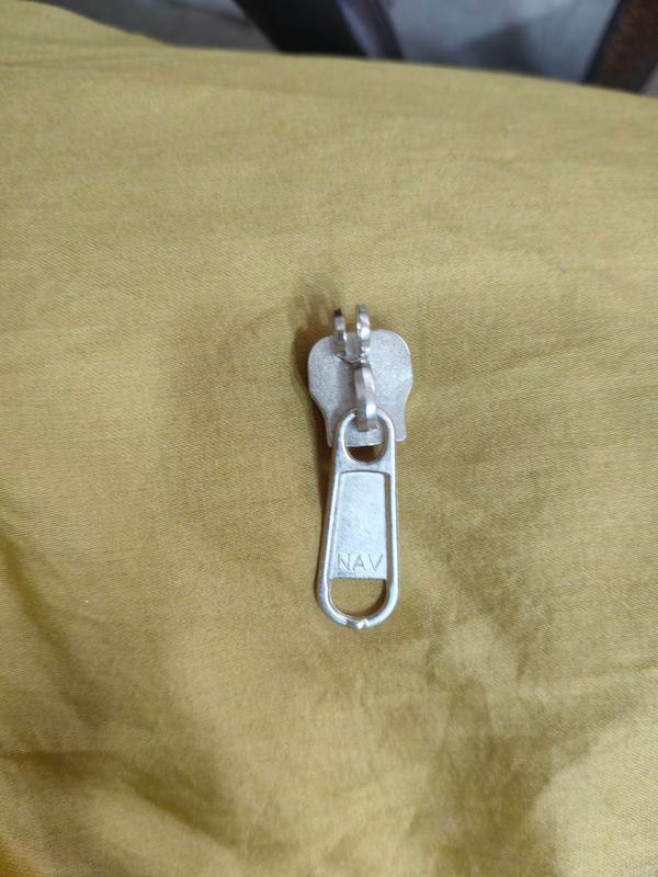 Nav 10 no lock slider in nickel/ silver weight :- 1.250 kg