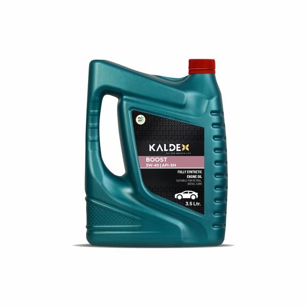 5W-40 API-SN एक आधुनिक तकनीक पर आधारित इंजन ऑयल है जिसे विशेष रूप से पेट्रोल और डीज़ल दोनों प्रकार के इंजनों के लिए डिज़ाइन किया गया है। इसका “5W” इंगित करता है कि यह ठंडे मौसम में भी बेहतर प्रवाह बनाए रखता है, जबकि “40” इंगित करता है कि यह उच्च तापमान पर इंजन को प्रभावी सुरक्षा प्रदान करता है। API-SN ग्रेड इसका प्रमाण है कि यह अमेरिकी पेट्रोलियम संस्थान की नवीनतम गुणवत्ता मानकों पर खरा उतरता है।मुख्य विशेषताएँ:- पूर्ण-सिंथेटिक संरचना: यह ऑयल खनिज तेल की तुलना में अधिक परिष्कृत और टिकाऊ होता है, जिससे इंजन की लंबी उम्र सुनिश्चित होती है।- उच्च तापमान सहनशीलता: 5W-40 ऑयल अधिक गर्मी में भी अपनी चिकनाई खोने नहीं देता, जिससे इंजन को ज़्यादा सुरक्षा मिलती है।- इंजन की साफ-सफाई बनाए रखता है: इसमें डिटर्जेंट युक्त यौगिक होते हैं जो इंजन में जमे कार्बन और गंदगी को साफ करने में मदद करते हैं।- कम घर्षण और बेहतर माइलेज: यह घर्षण को कम करता है, जिससे इंजन अधिक स्मूद चलता है और ईंधन की खपत कम होती है।- कोल्ड स्टार्ट परफॉर्मेंस: सर्द मौसम में भी इंजन जल्दी स्टार्ट होता है और ऑयल तुरंत सर्कुलेट होने लगता है।उपयोग में सुविधा:5W-40 API-SN ऑयल उन वाहनों के लिए उपयुक्त होता है जिनमें अधिक माइलेज के बावजूद इंजन की परफॉर्मेंस को बनाए रखना ज़रूरी है। यह विशेष रूप से शहर और हाइवे दोनों प्रकार की ड्राइविंग परिस्थितियों में असरदार होता है।कौन से वाहन उपयोग कर सकते हैं:- पेट्रोल इंजन वाली कारें जैसे कि हैचबैक, सेडान और SUV।- डीज़ल इंजन वाली कारें, जिनमें टर्बोचार्ज्ड या नॉन-टर्बो दोनों प्रकार शामिल हैं।- जिन कारों में निर्माता द्वारा 5W-40 या API-SN ग्रेड की सिफारिश की गई हो।निष्कर्ष:यदि आप अपने वाहन के इंजन को दीर्घकालिक प्रदर्शन, सुरक्षा और दक्षता प्रदान करना चाहते हैं, तो 5W-40 API-SN पूर्ण-सिंथेटिक इंजन ऑयल एक उत्तम विकल्प है। इसके उपयोग से इंजन की देखभाल सरल हो जाती है और आपकी कार लंबे समय तक मजबूत प्रदर्शन देती है।अगर आप चाहें, तो मैं आपके लिए इसे एक विजुअल पोस्ट, ब्रोशर, या प्रोडक्ट विवरण कार्ड के रूप में भी रूपांतरित कर सकता हूँ!