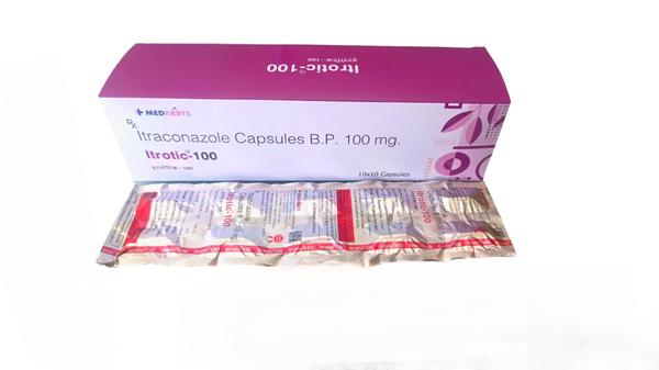 Itraconazole capsule is used to treat fungal infections, such as aspergillosis (fungal infection in the lungs), blastomycosis (Gilchrist's disease), or histoplasmosis (Darling's disease). Sporanox® capsule is also used to treat onychomycosis (fungal infection in the fingernails or toenails