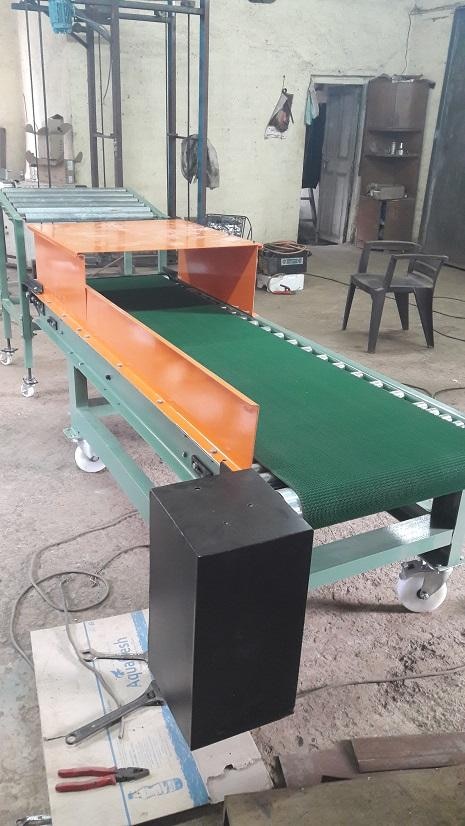 Belt Conveyors are widely used to carry load of bulk material along horizontal or inclined paths. They also carry light weight material from one spot of operation to another. They can be called the most commonly used conveying equipments. We manufacture various types of belt conveyors such as stationary portable and mobile conveyors that are capable of carrying high load to high extent of inclinations.The belt conveyor that we offer is equipped with AEC 100 Friction Driven Belt Bends which ensures positive transfer of various products from various packages to bins. It has the capacity to carry load up to 50kg at speed that ranges from 5m/min to 60m/min without changing the position of the product.