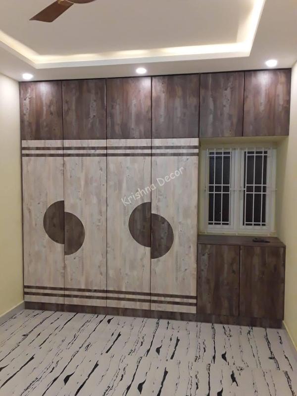 Coimbatore Bedroom Wardrobe Border DoorsKrishna Decor are the No.1 Interior Job work Company in Coimbatore. We take all kind of interior job work at best price in market.