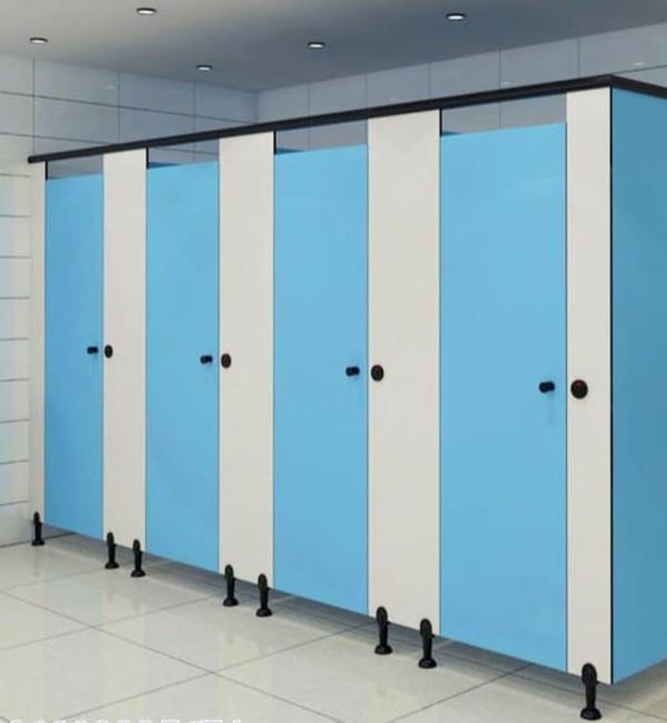 Cubicle Spaces AdvantageHygienic and easy to maintain Resistant to cigarette burnsHigh wear and abrasion resistanceResistant to harmful germs and cleaning agentsBest in class international accessoriesWide spectrum of colours to choose fromEquipped with emergency opening provisionsManufactured in strict adherence to accepted fire safety norms