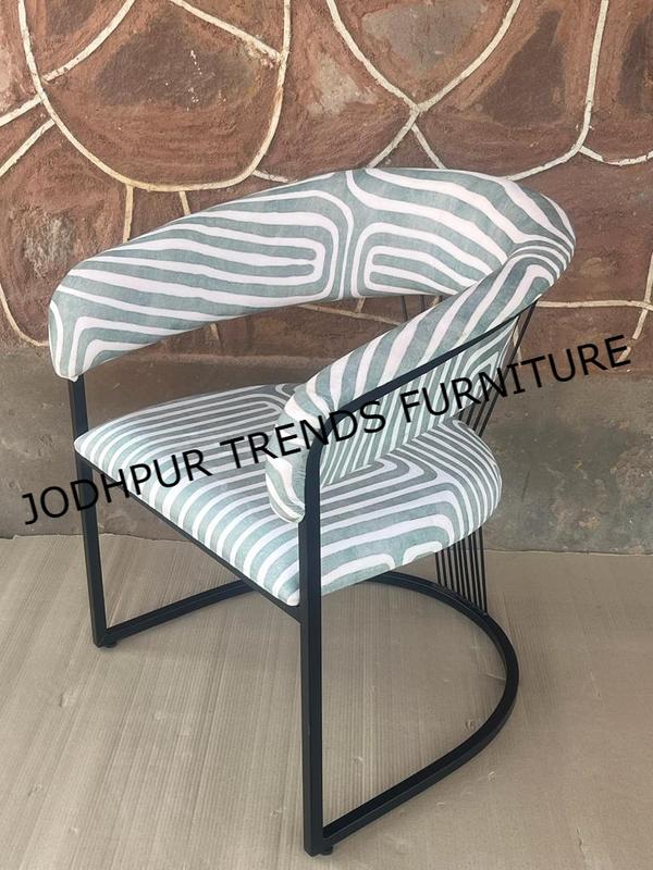 Jodhpur trends and similar Jodhpur workshops manufacture iron-sofa sets, single-seater metal chairs, and designer cafe seating—typically with Rexin (leatherette) cushions or plain iron seating surfaces.If “Amras” refers to a specific design, fabric pattern, or brand, sharing more context could help locate it more accurately.