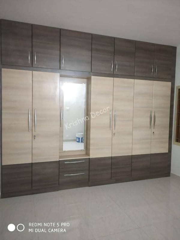 Coimbatore Post forming Border Doors with MirrorKrishna Decor make a perfect Post forming Border Doors in Coimbatore.For more Details Krishna DecorCoimbatore