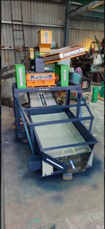Product Details:Capacity(kg/hr)	20 kg/hrOperation Mode	AutomaticElectricity Connection	Three PhaseMotor Power	2 HPMaterial of Construction(Contact)	MSSurface Finish	PaintedStainless steel Suppari cutting machine