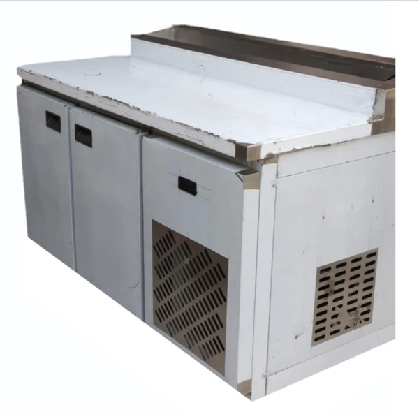 Automatic Pizza Makeline Machine ManufacturersWe are also supply in Andhra Pradesh, Arunachal Pradesh, Assam, Bihar, Chhattisgarh, Goa, Gujarat, Haryana, Himachal Pradesh, Jharkhand, Karnataka, Kerala, Madhya Pradesh, Maharashtra, Manipur, Meghalaya, Mizoram, Nagaland, Odisha, Punjab, Rajasthan, Sikkim, Tamil Nadu, Telangana, Tripura, Uttar Pradesh, Uttarakhand, and West BengalUsage/Application	Commercial Use, Hotel, Home And RestaurantSize	4 FeetShape	RectangularMaterial	Stainless SteelVoltage	220VNumber Of Door	2Frequency	50HzSurface Finish	Chrome PlatedColor	WhitePhase	Single PhaseCapacity	1000 Liter