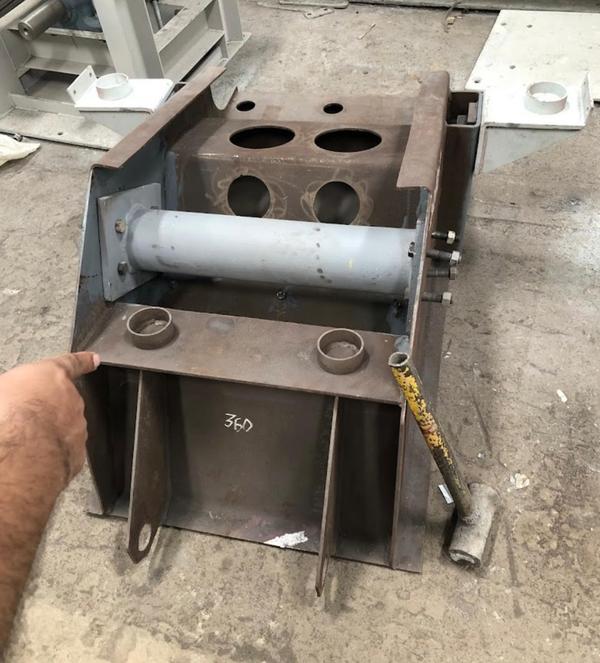 At Khushal Engineering Works, we specialize in designing and manufacturing a wide range of feeders for various industries. Our feeders are engineered to provide efficient and reliable material feeding solutions.