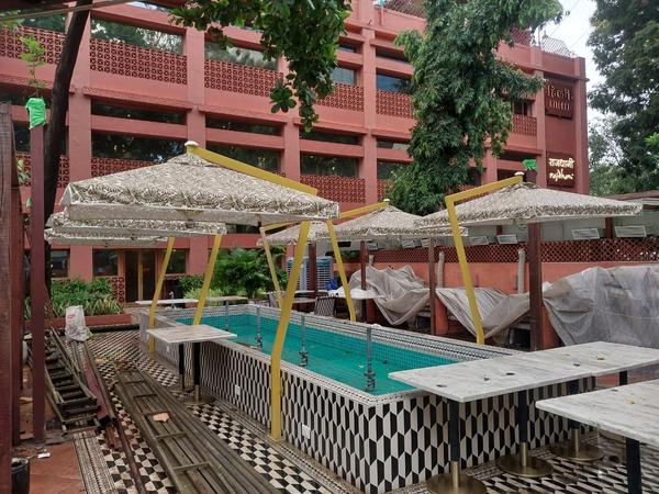 Our luxury umbrellas are made with:✅ Waterproof canopies✅ Wind-resistant frames✅ Wooden or metal handles✅ Anti-rust ribsProudly crafted by expert umbrella manufacturers in Thane.