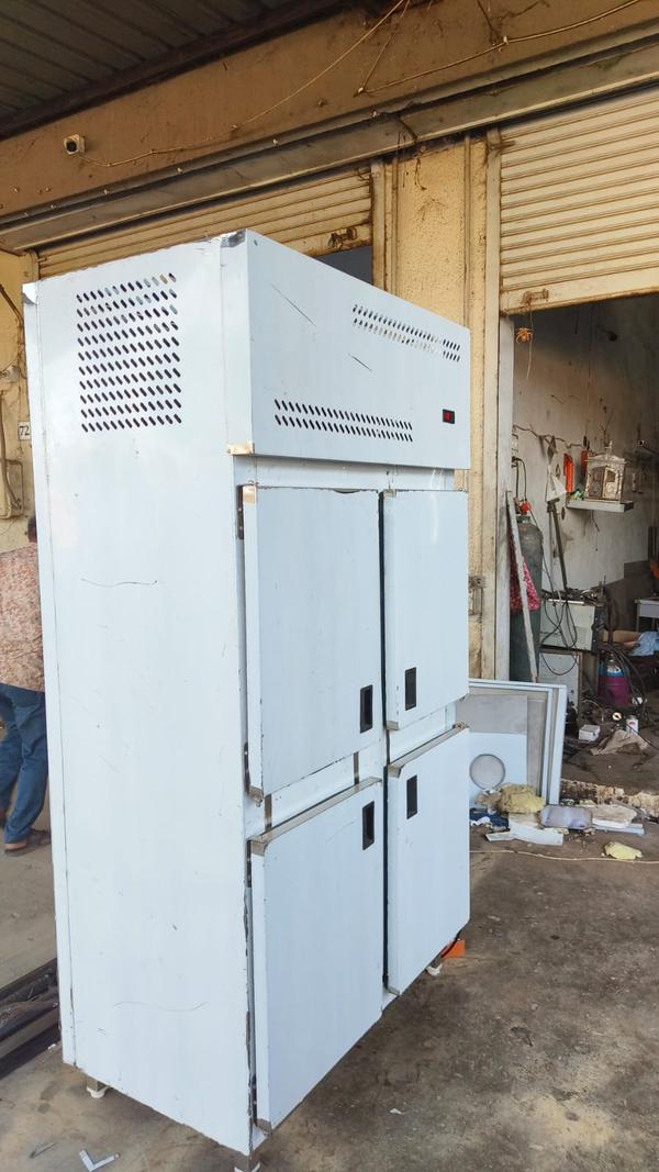 Vertical Fridge ManufacturersWe are also supply in Andhra Pradesh, Arunachal Pradesh, Assam, Bihar, Chhattisgarh, Goa, Gujarat, Haryana, Himachal Pradesh, Jharkhand, Karnataka, Kerala, Madhya Pradesh, Maharashtra, Manipur, Meghalaya, Mizoram, Nagaland, Odisha, Punjab, Rajasthan, Sikkim, Tamil Nadu, Telangana, Tripura, Uttar Pradesh, Uttarakhand, and West BengalA vertical fridge (also called an upright refrigerator) is a tall, space-saving appliance designed for storing food and beverages at safe, cool temperatures. Unlike chest-style refrigerators, it stands vertically like a cupboard, making it easy to organize and access items.Key FeaturesVertical Design: Uses less floor space, ideal for kitchens, offices, or commercial setups.Multiple Shelves & Compartments: Adjustable shelves, crispers, and bottle racks help you separate fruits, veggies, dairy, and beverages.Energy Efficiency: Many models come with inverter compressors and eco-friendly refrigerants to save power.Temperature Control: Manual or digital thermostats let you set the cooling level for different needs.Optional Freezer Section: Some vertical fridges include a top or bottom freezer.Common UsesHome kitchens – for everyday groceries and leftoversHotels & offices – for beverages, snacks, or mini-bar serviceCommercial settings – bakeries, cafés, and restaurants often use larger vertical display fridges to showcase products