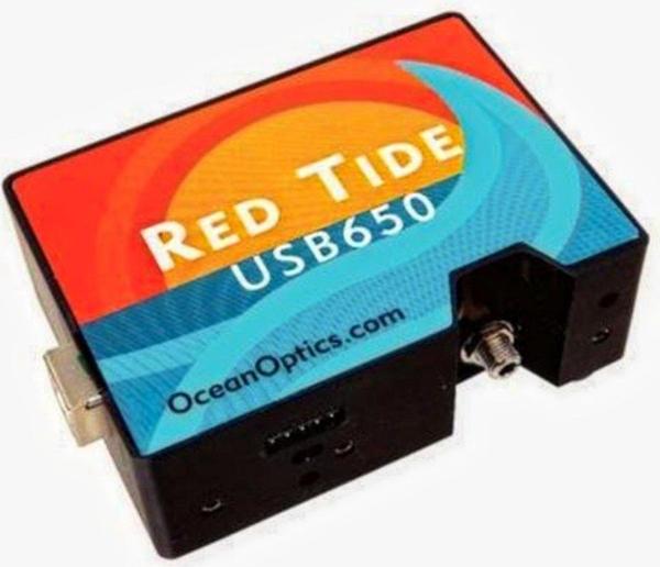 A spectrophotometer is a color measurement device used to capture and evaluate color. As part of a color control program, brand owners and designers use spectrophotometers to specify and communicate color, and manufacturers use them to monitor color accuracy throughout production.The Ocean Optics Red Tide Spectrometer is a preconfigured, off-the-shelf spectrometerwhere all of the optical bench options such as grating, and entrance slit size are alreadyselected. The red Tide can be used with various Ocean optics spectrometer accessories, lightsources and sampling optics to create application-specific systems for various absorbance,reflection and emission applications.The Red Tide is low-cost and has a small footprint, making it ideal as a general purposeinstrument for budget-conscious teaching and research labs. It has a wavelength range of350–1000 nm and uses adetector with 650 active pixels; that’s 650 data points in one full spectrum, or one data pointper nanometer.Data programmed into a memory chip on each Red Tide includes wavelength calibrationcoefficients, linearity coefficients, and the serial number unique to each spectrometer. Ourspectrometer operating software simply reads these values from the spectrometer — a featurethat enables hot swapping of spectrometers among computers.The Red Tide Spectrometer connects to a computer via the USB port. When connectedthrough a USB 2.0 or 1.1, the spectrometer draws power from the host computer, eliminatingthe need for an external power supply. The Red Tide also interfaces to Pasco’s Xplorer GLX,a unique combination of datalogger and lab analysis tool that eliminates the need for acomputer. The Red Tide, like all USB devices, can be controlled by our SpectraSuite software, acompletely modular, Java-based spectroscopy software platform that operates on Windows,Macintosh and Linux operating systems.